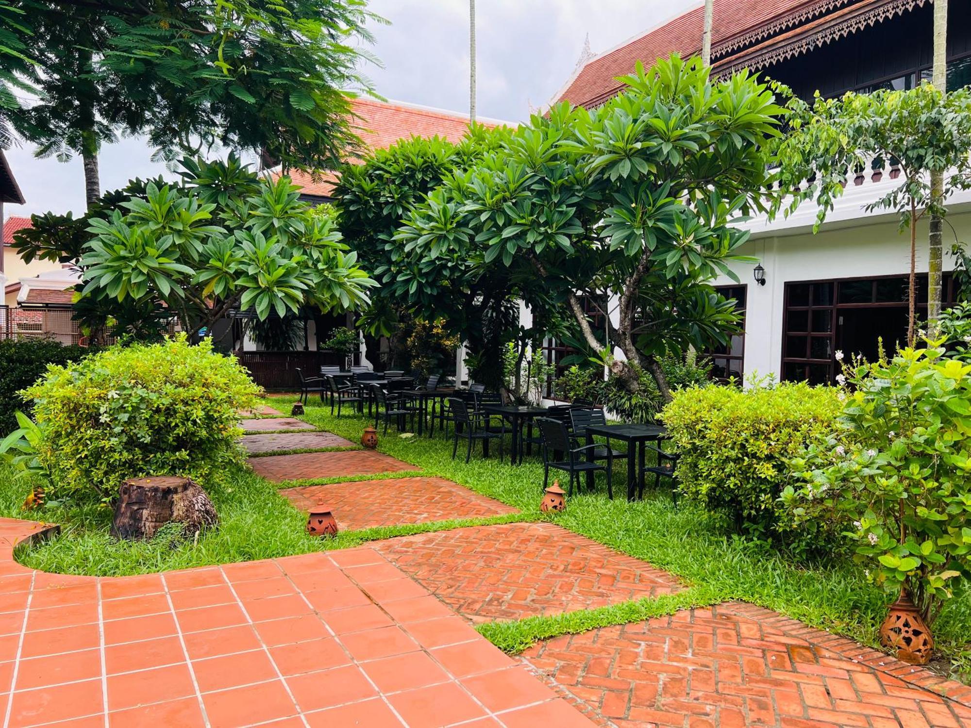 Meuangluang Hotel Luang Prabang Exterior photo